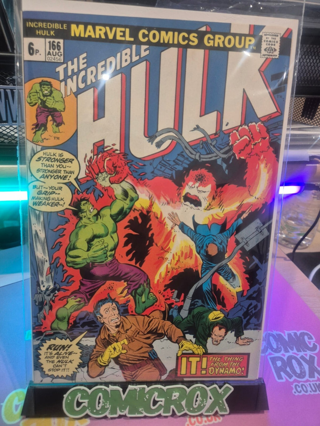 The Incredible Hulk #166, 1973, 1st App Zzzaxm UK Price Variant 9.0/9.2