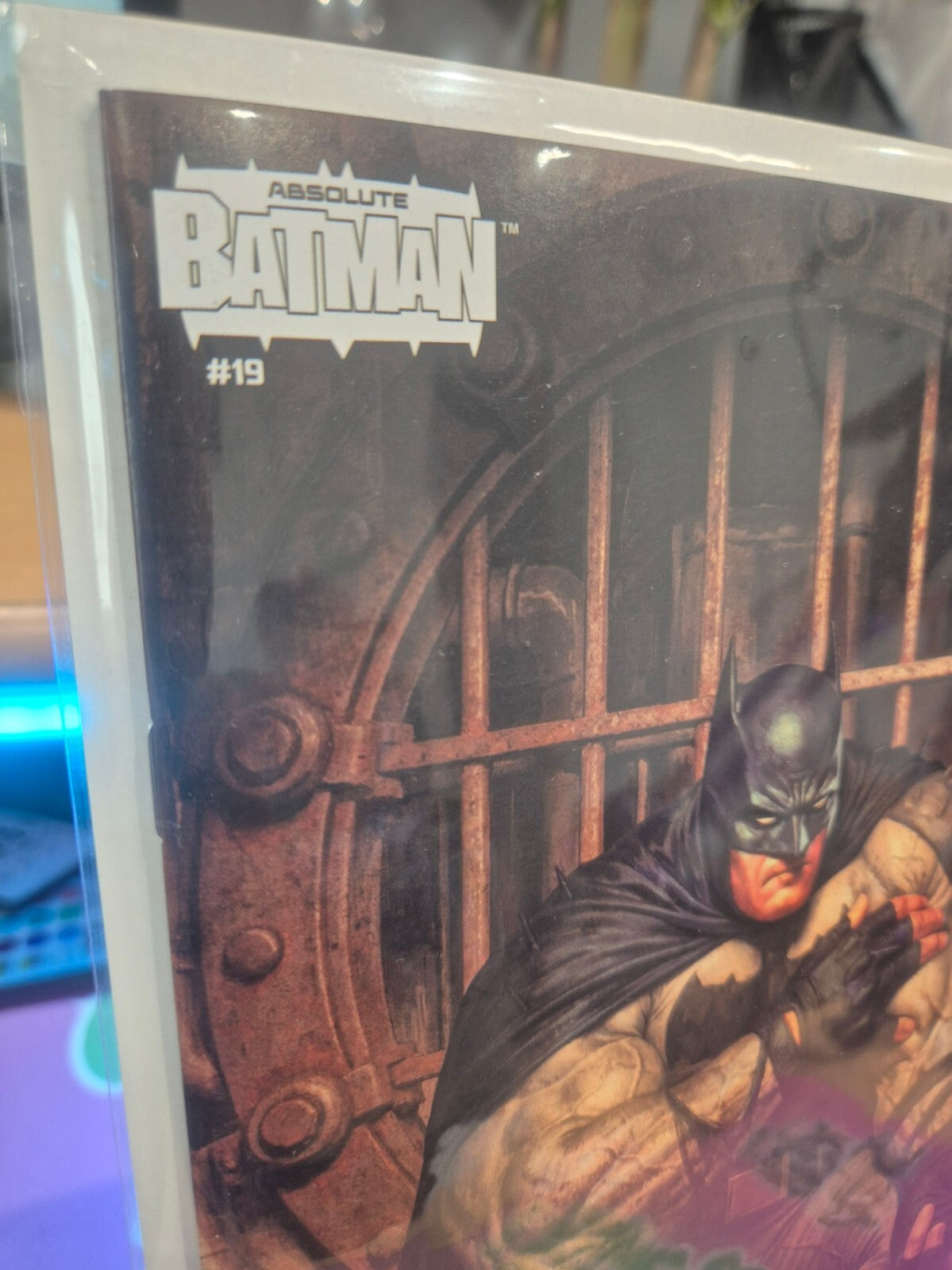 Absolute Batman #19, 2026, Rares Ariel Olivetti 1:25 Variant Cover, NM