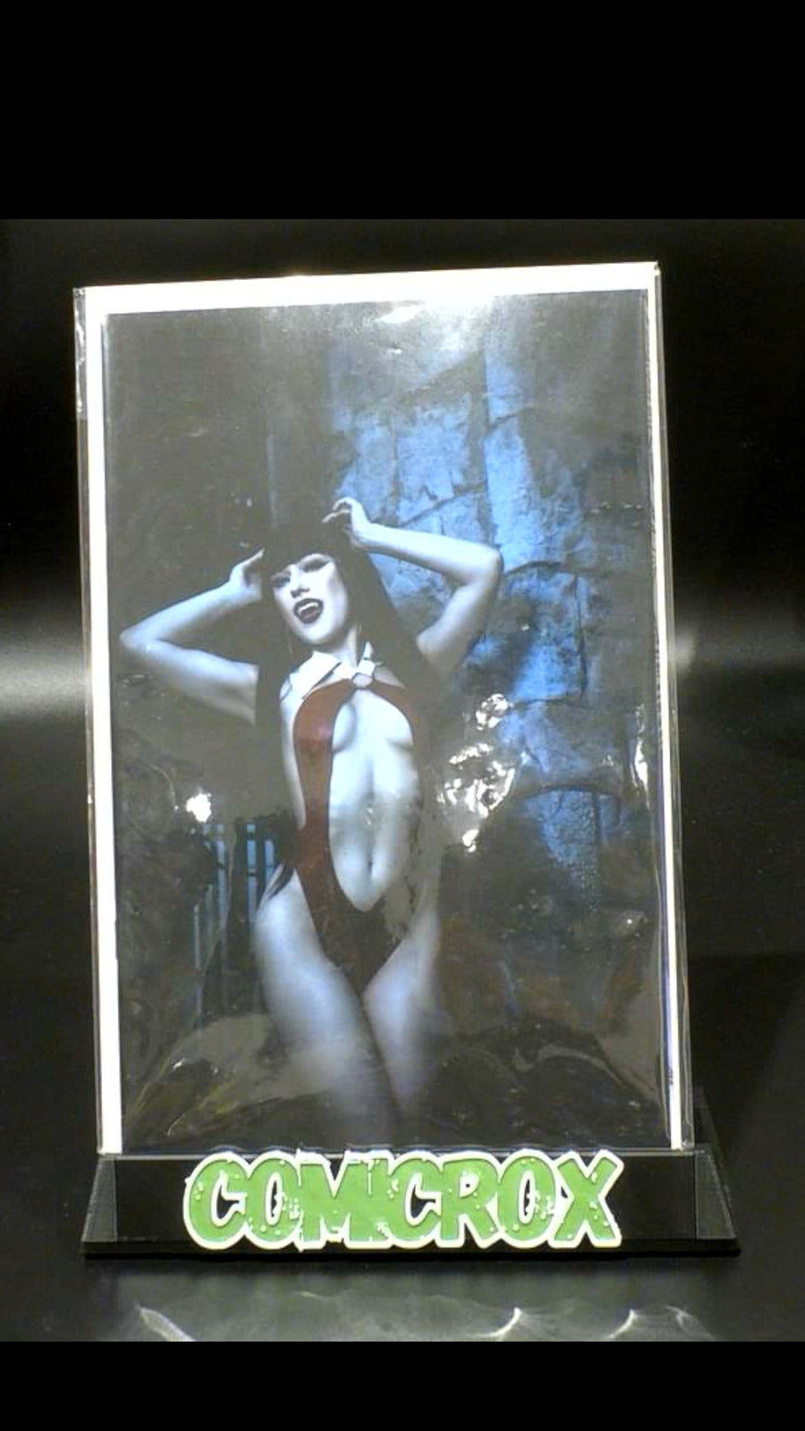 Vampirella Vs Superpowers #4 - 1:15 Incentive VIRGIN Cover - NM