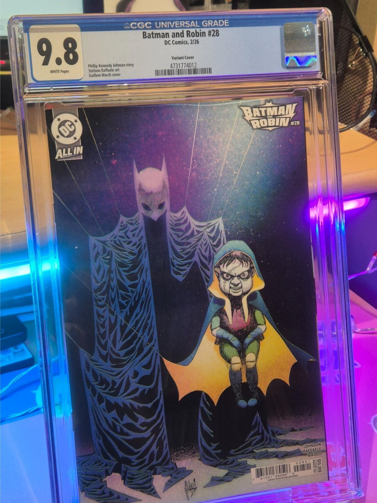 Batman and Robin #28 CGC 9.8 TOP POP! Only 9.8 On Earth, Guillem March Variant
